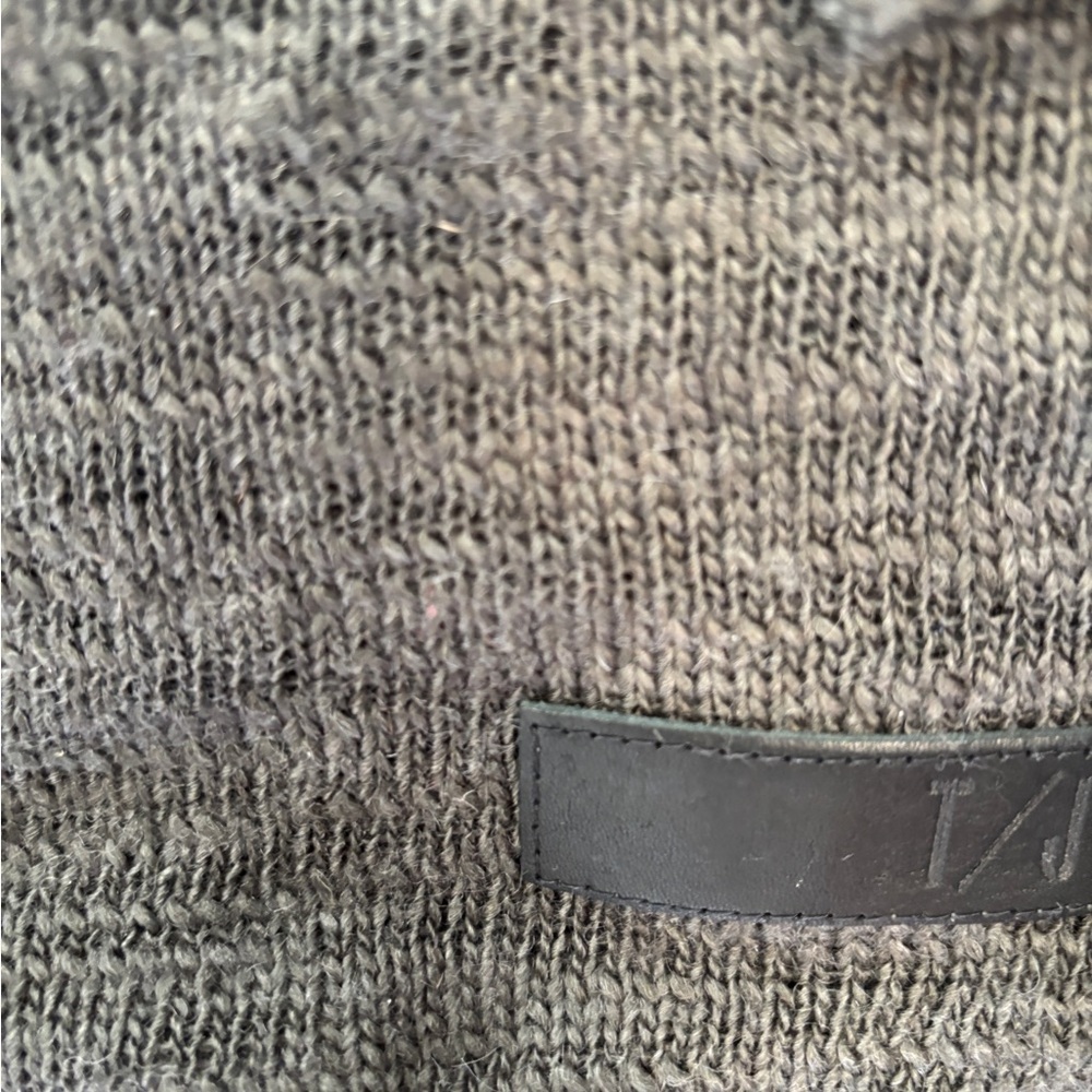 Tiger of Sweden Charcoal Knit Pullover size x large excellent condition long - Picture 5 of 8